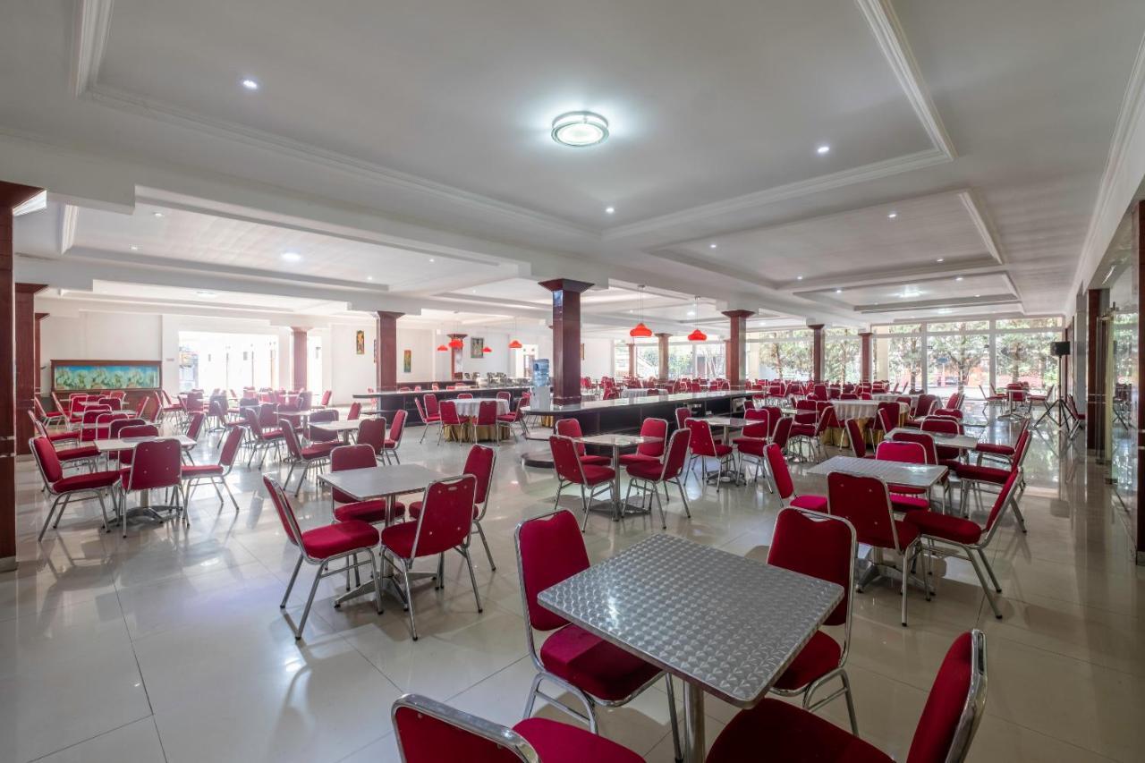Narima Resort Hotel Лембанг Екстер'єр фото